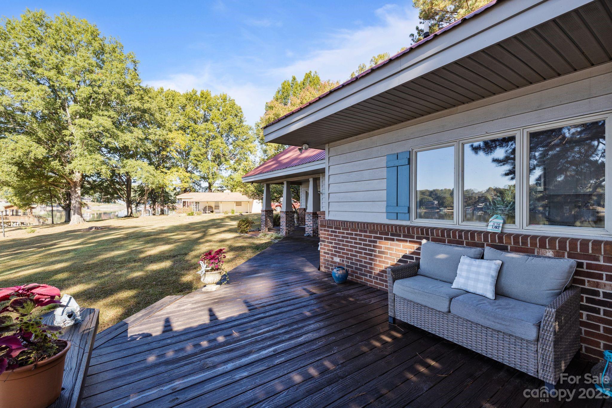 6820 Locke Drive