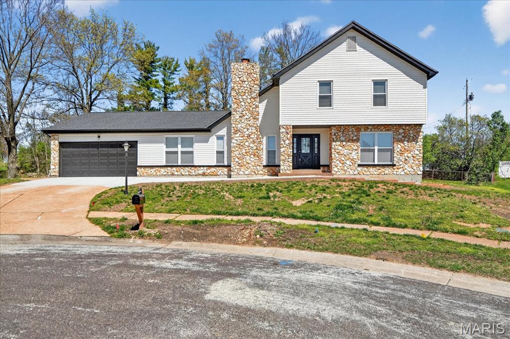 5039 Amber Place Drive