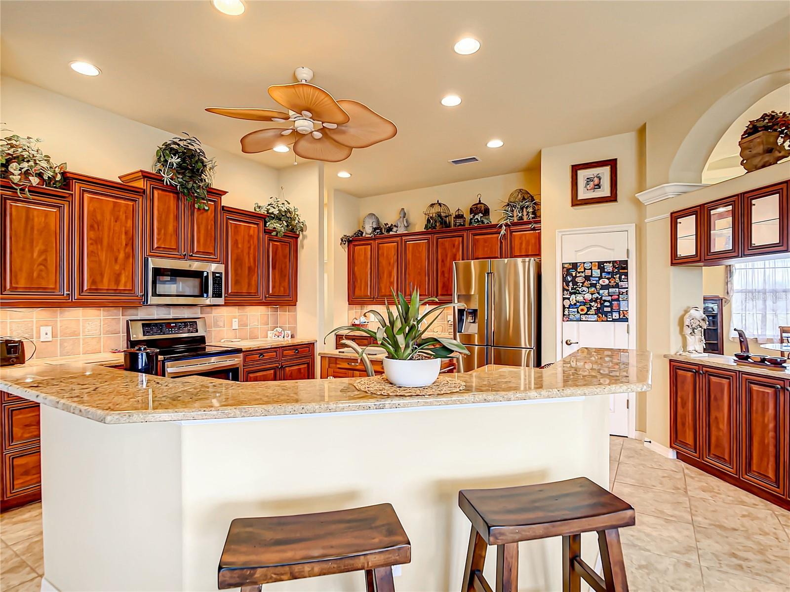 938 Boundary Boulevard