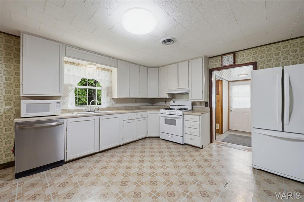 12489 John Smith Road