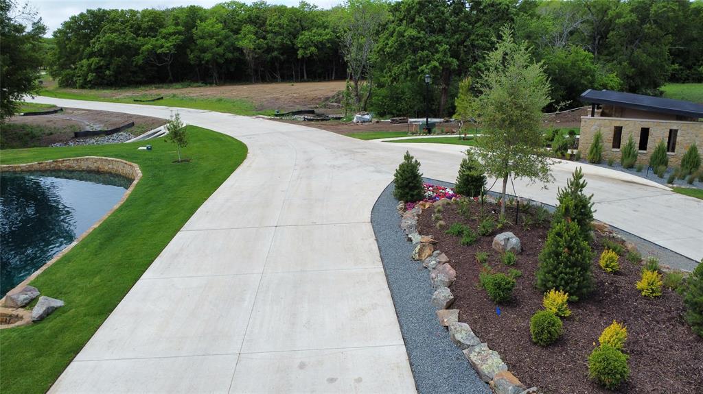 1210 Buck Trail