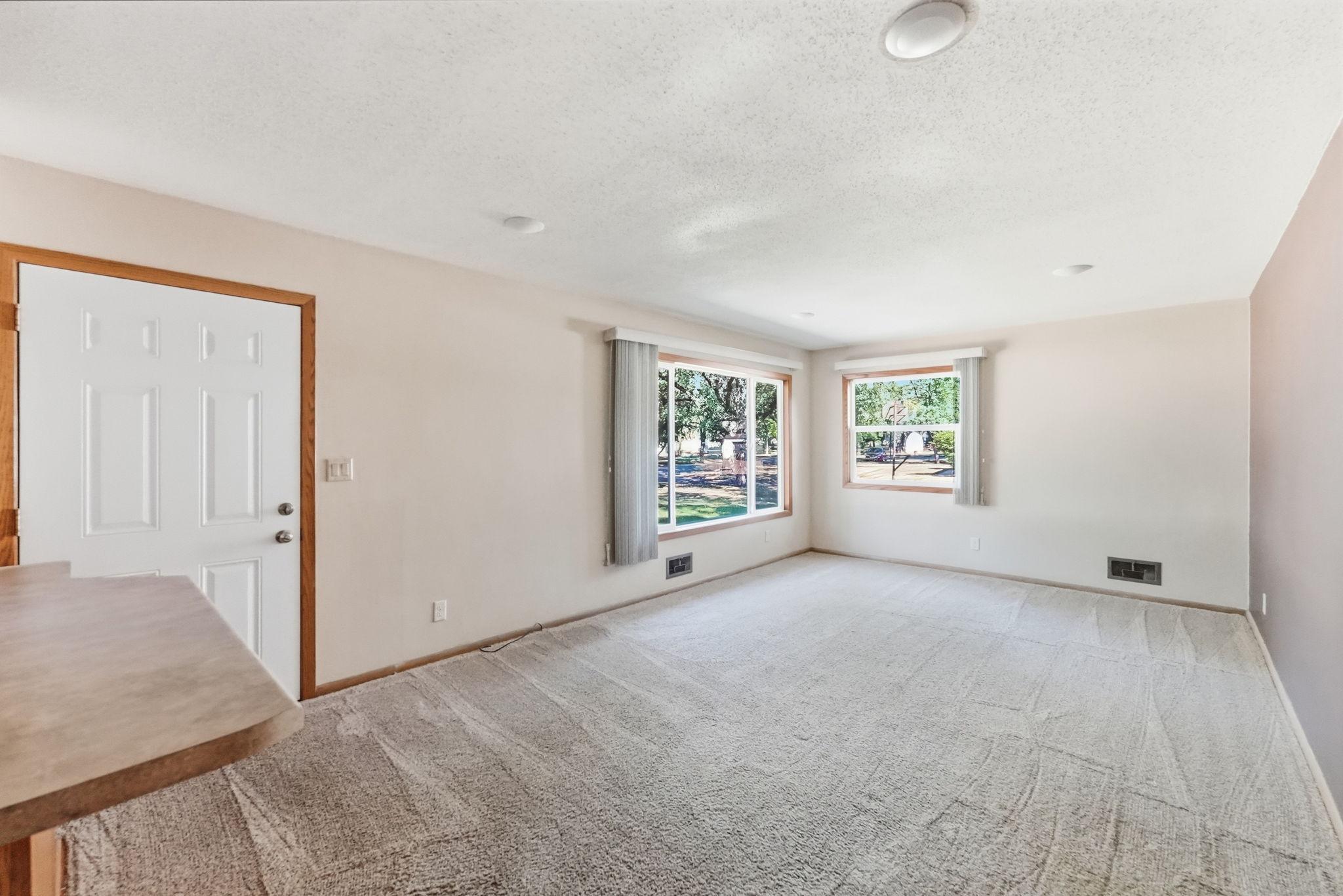 80 Woodhill Road