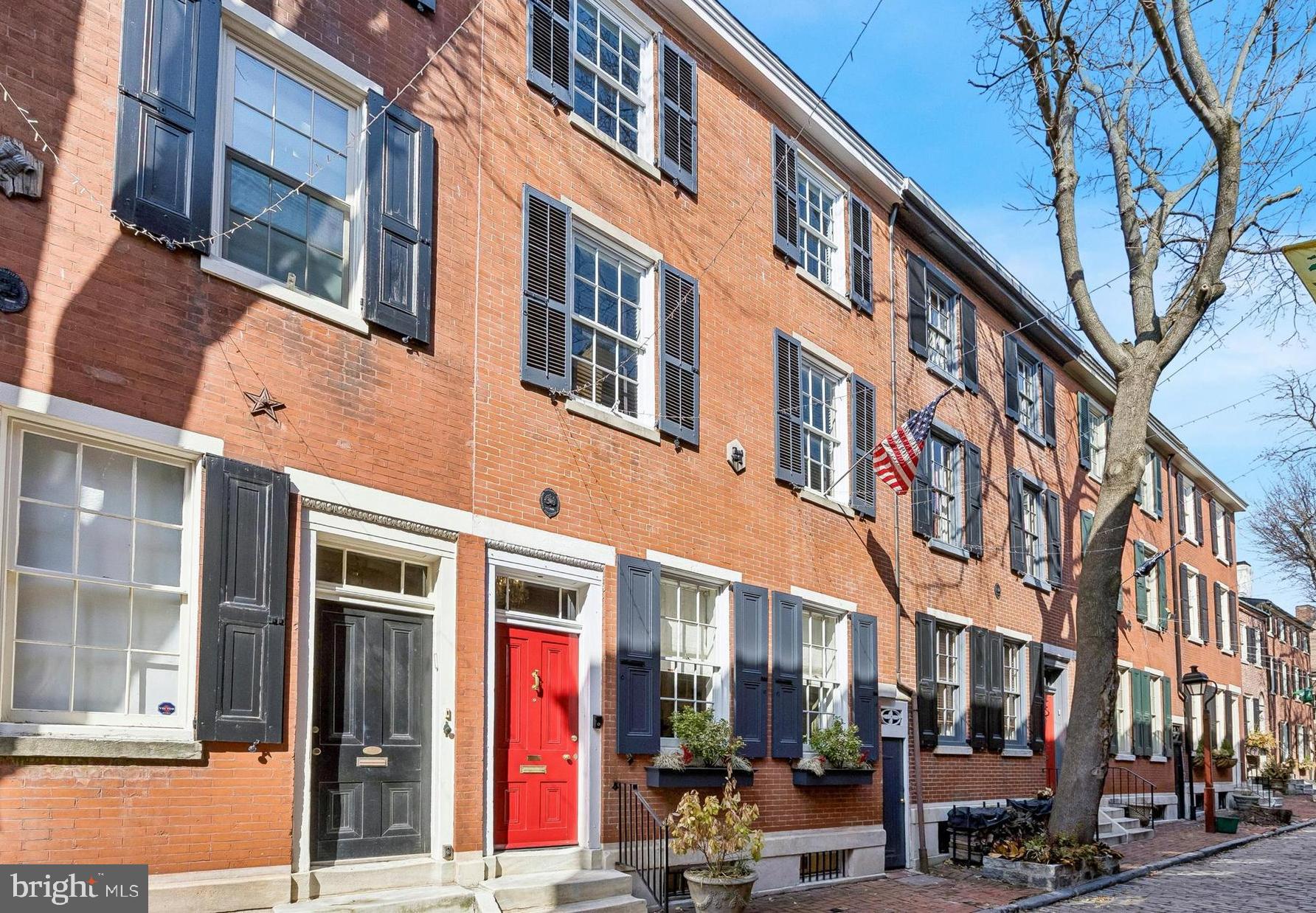 318 S American Street