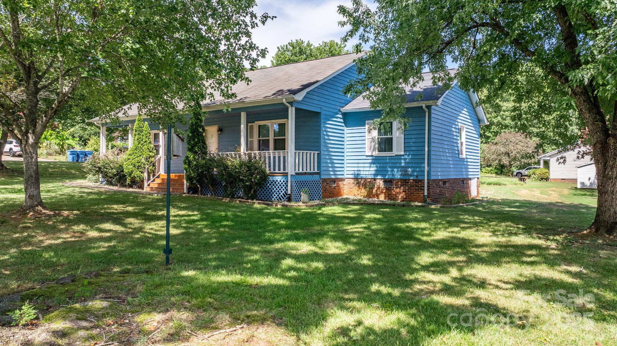 1776 Castlewood Court