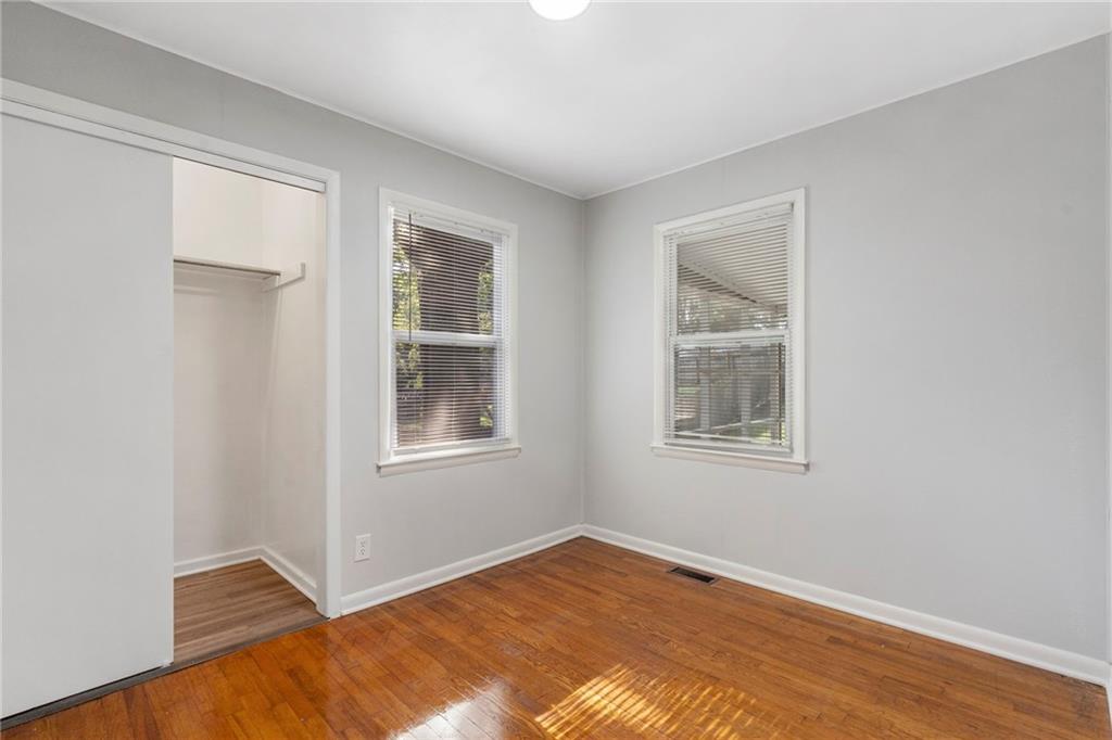 5211 NE 46th Terrace