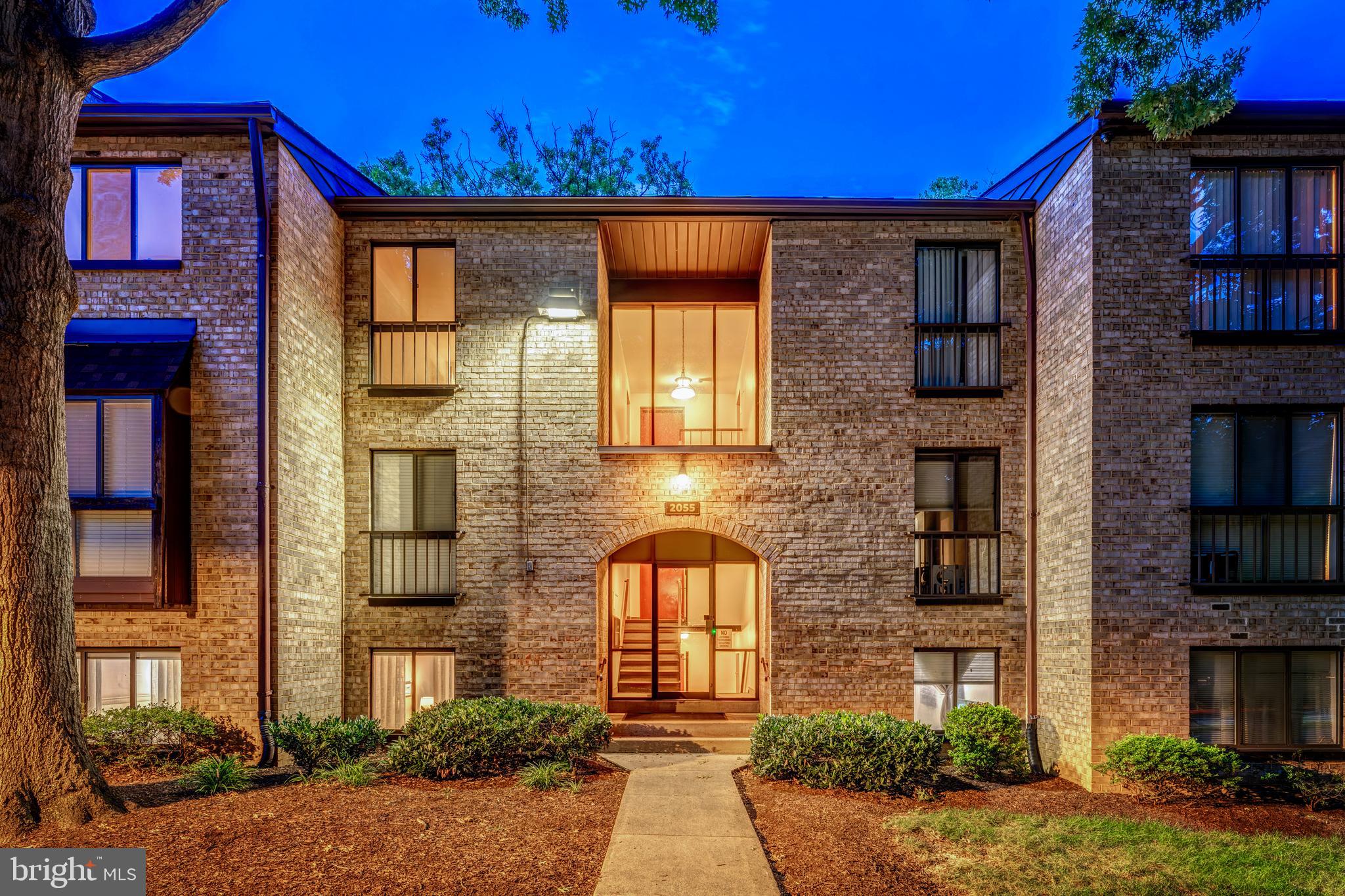 2055 Royal Fern Court 1B