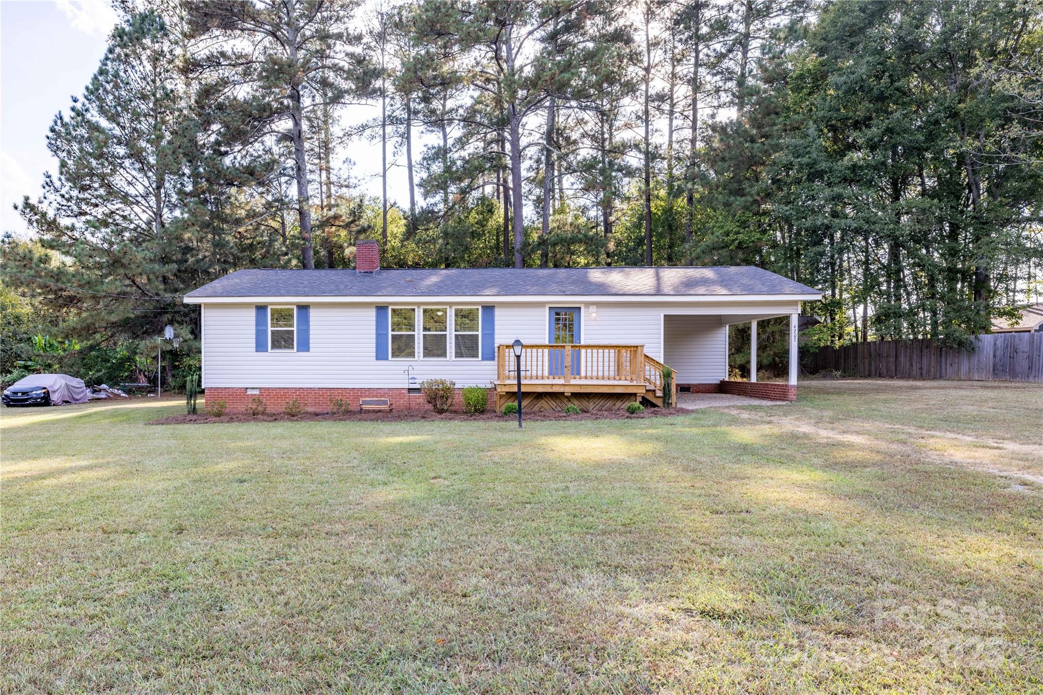 4207 Nc Hwy 73 Highway W