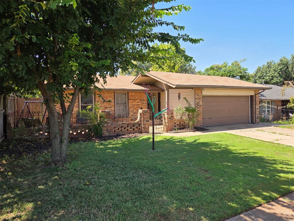Welcome to this well-maintained home featuring 3 bedrooms, 1.1 bathrooms and 2 car garage.. This house offers an open living area with a fireplaceand builtin bookcases, spacious kitchen with ample cabinetry, and a dedicated dining space. Primary suite includes a half bathroom and walk-in closet. Tile floors throughout for easy cleaning and allergy free.
Additional features include an extra large storm shelter in the garage, almost 6' high.
Property with a fully fenced backyard. House is conveniently located in SE area with easy access to Tinker AFB, I-240, and local amenities.
Ask for Down Payment Assistance program for this house and make it your new Home