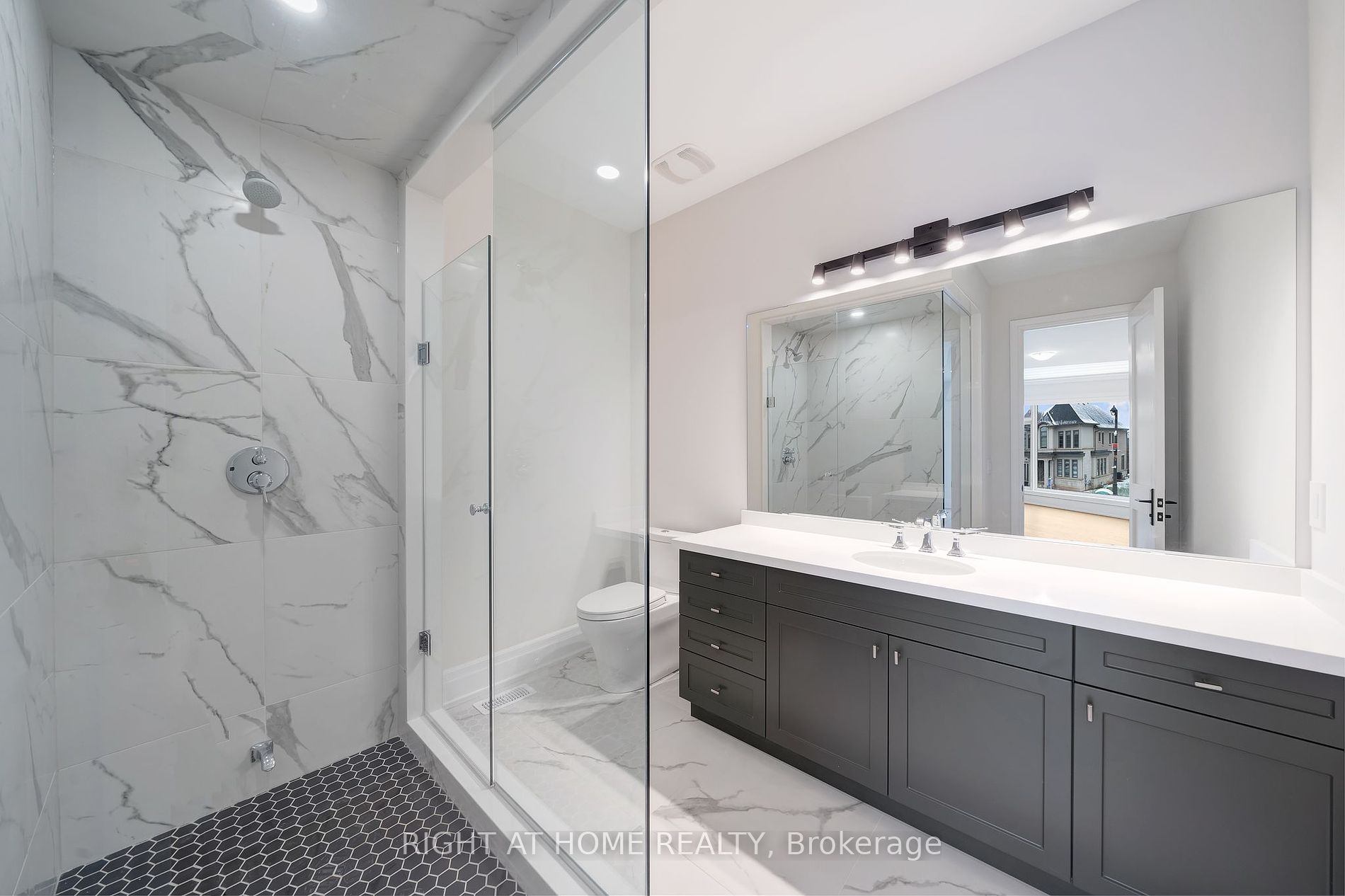 2344 Charles Cornwall Ave