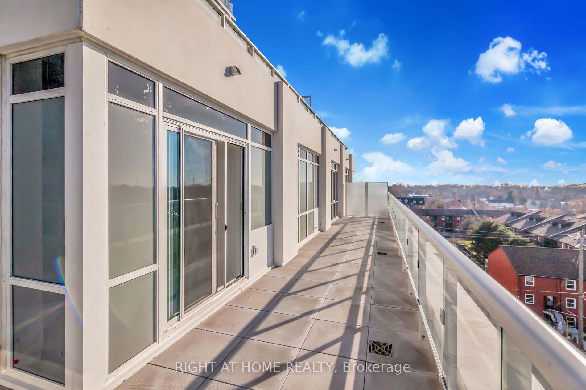 286 Main St 616
