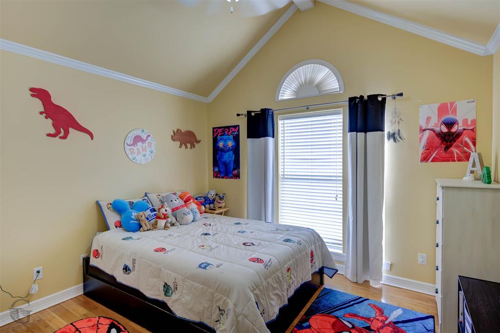 5861 Bluebonnett Drive