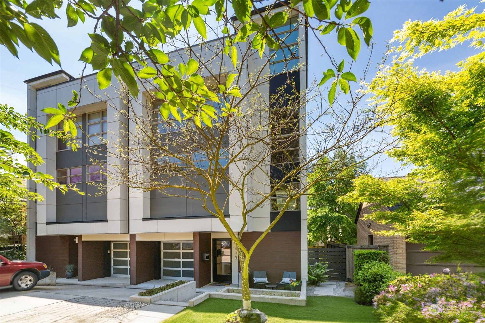 763 Boylston Avenue E