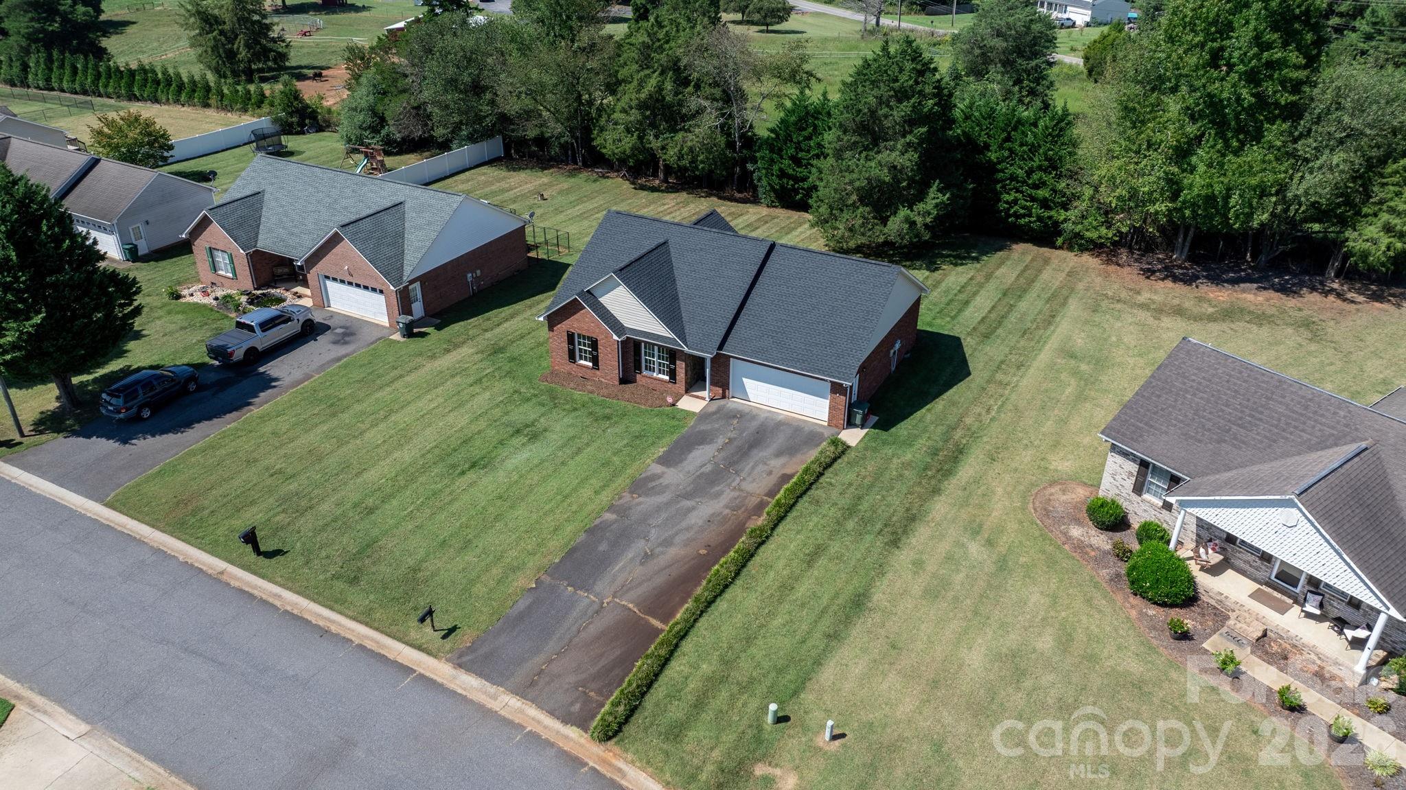 1420 Farmington Hills Drive