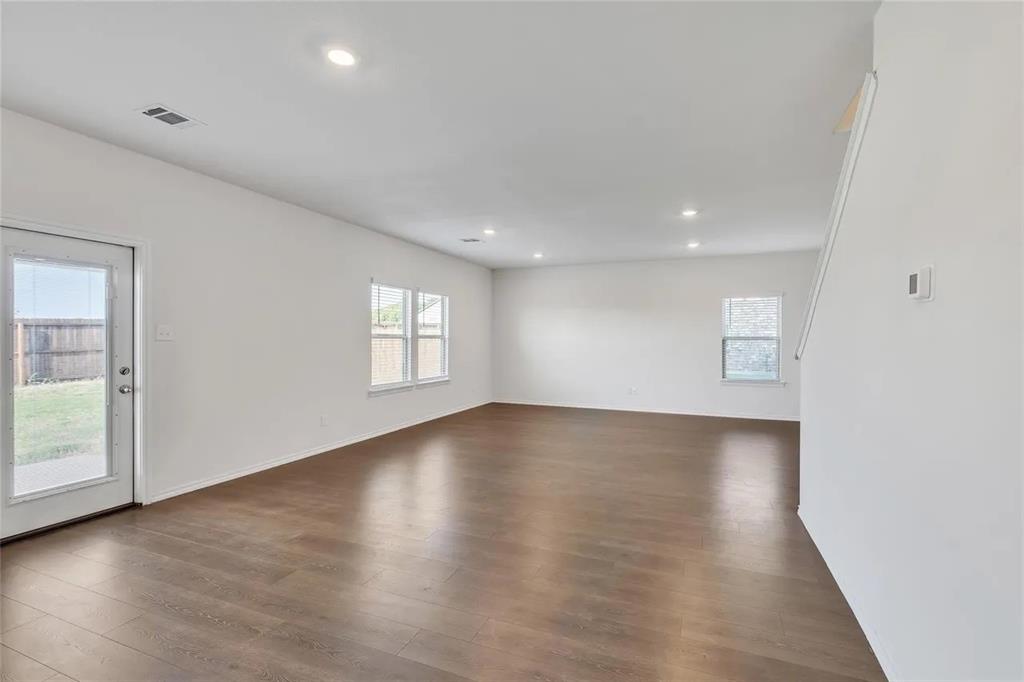 3124 Sweetwater Way