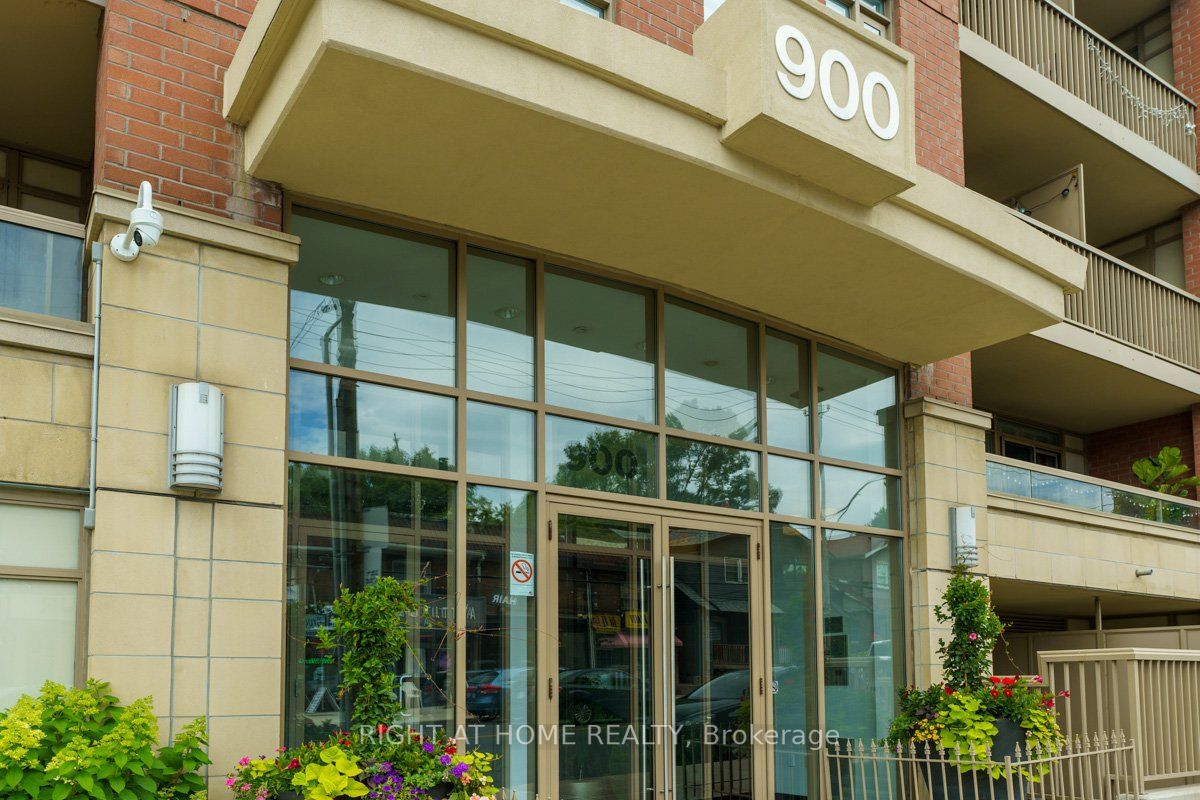 900 Mount Pleasant Rd 704