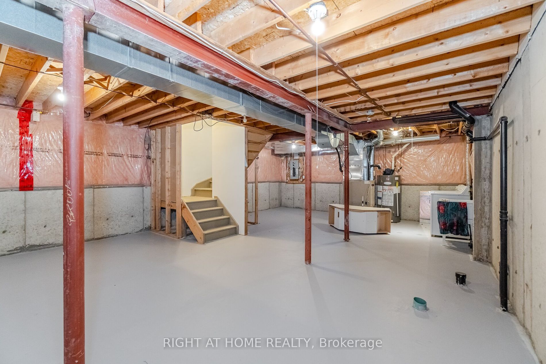 348 Delaney Dr