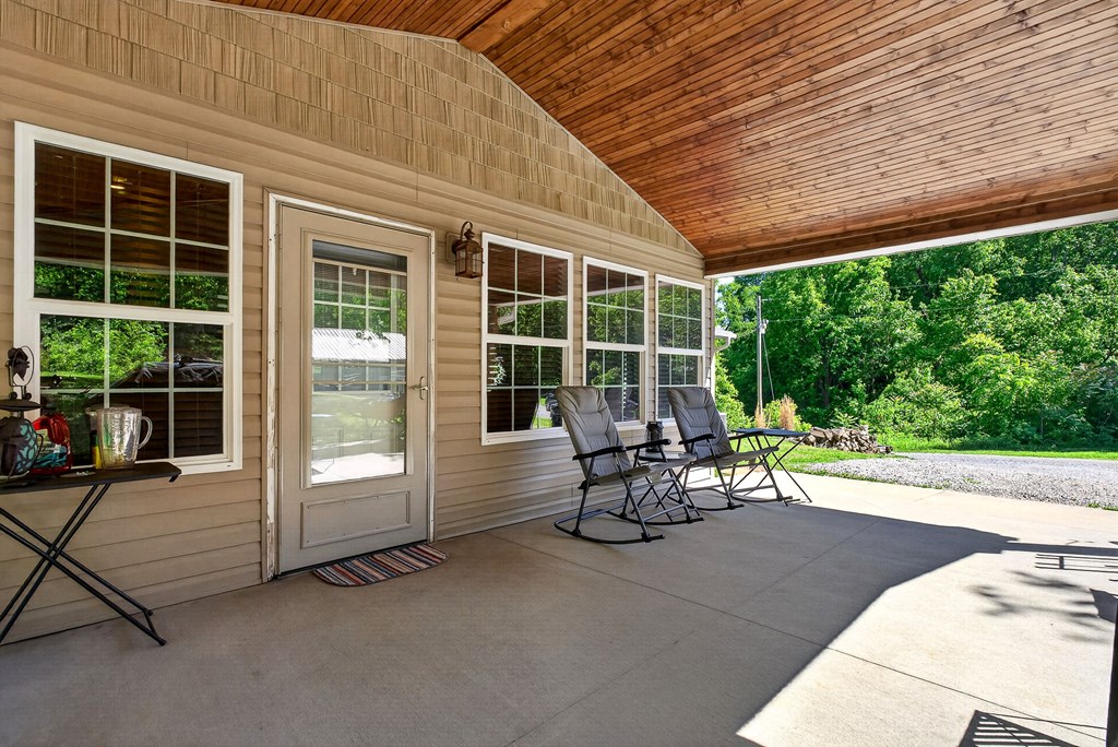 80 Hidden Hollow Ln