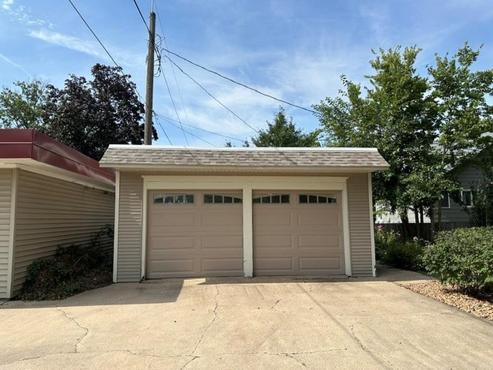 406 Ferguson Street