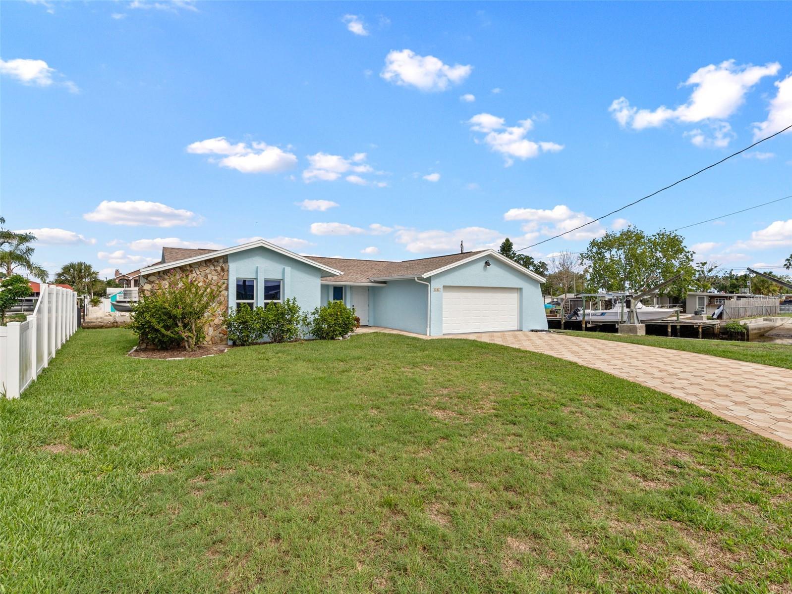13437 Lisa Drive