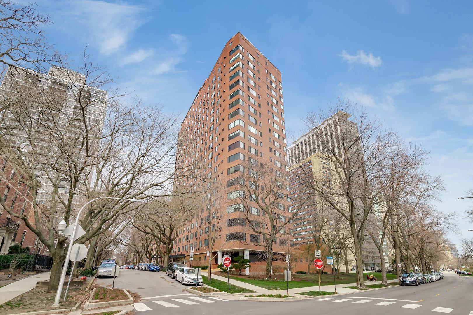 Stylish mid-century modern residence with breathtaking, unobstructed views of Lincoln Park, Lake Michigan, the city skyline, and Navy Pier fireworks-enjoy it all from the comfort of your living room or bedroom.  This rarely available, south-facing 1-bedroom, 1-bath home at The Darien is filled with natural light year-round and offers an exceptional layout. The oversized bedroom easily accommodates a king-size bed along with additional furniture or a home office setup, and the home features abundant storage, including a walk-in closet. The spacious living area is enhanced by a custom-built wall of cabinetry-perfect for displaying books or art. Additional features include bamboo flooring throughout, a neutral color palette, and a clean, modern aesthetic. Ideally located in East Lakeview, you're just steps from the lakefront, parks, and convenient public transportation-including an express bus to the Loop. Popular neighborhood amenities like Mariano's, Trader Joe's, restaurants, and shopping are all within a few blocks. The Darien offers full-service amenities, including a 24-hour door staff, fitness center, sundeck, and laundry facilities. Garage waitlist parking is available for additional $180 . Tenant pays electric only. A rare opportunity to enjoy spectacular views and city living in one of Chicago's most desirable neighborhoods. AVAILABLE NOW