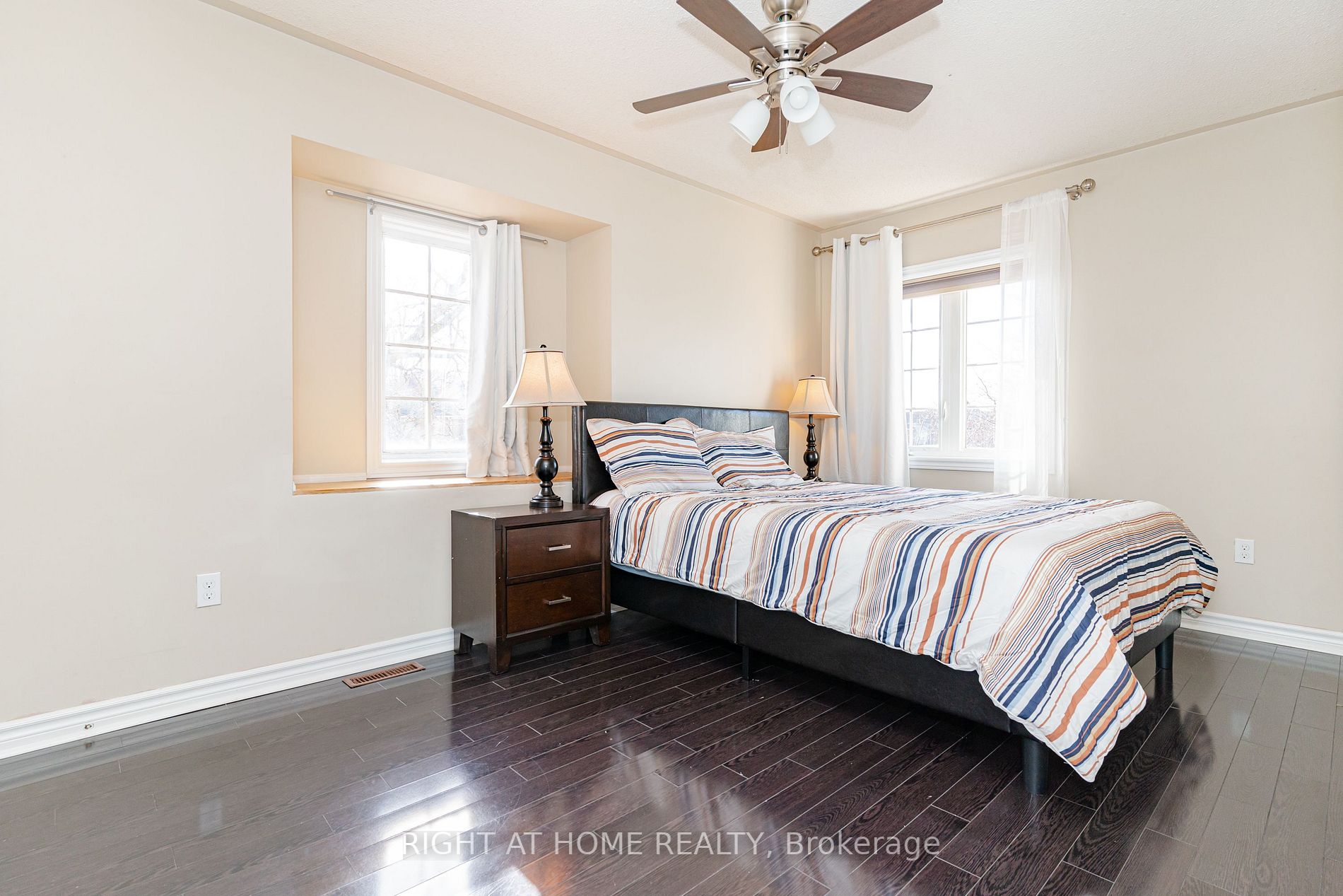 27 Quail Feather Cres