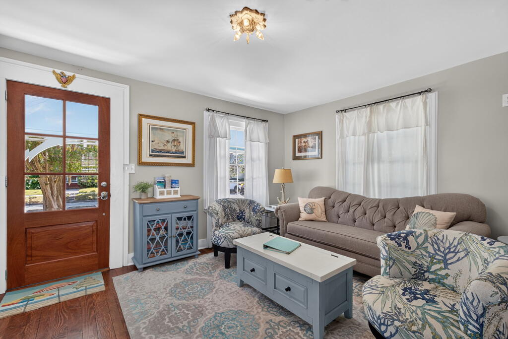 511 Tazewell Ave 373
