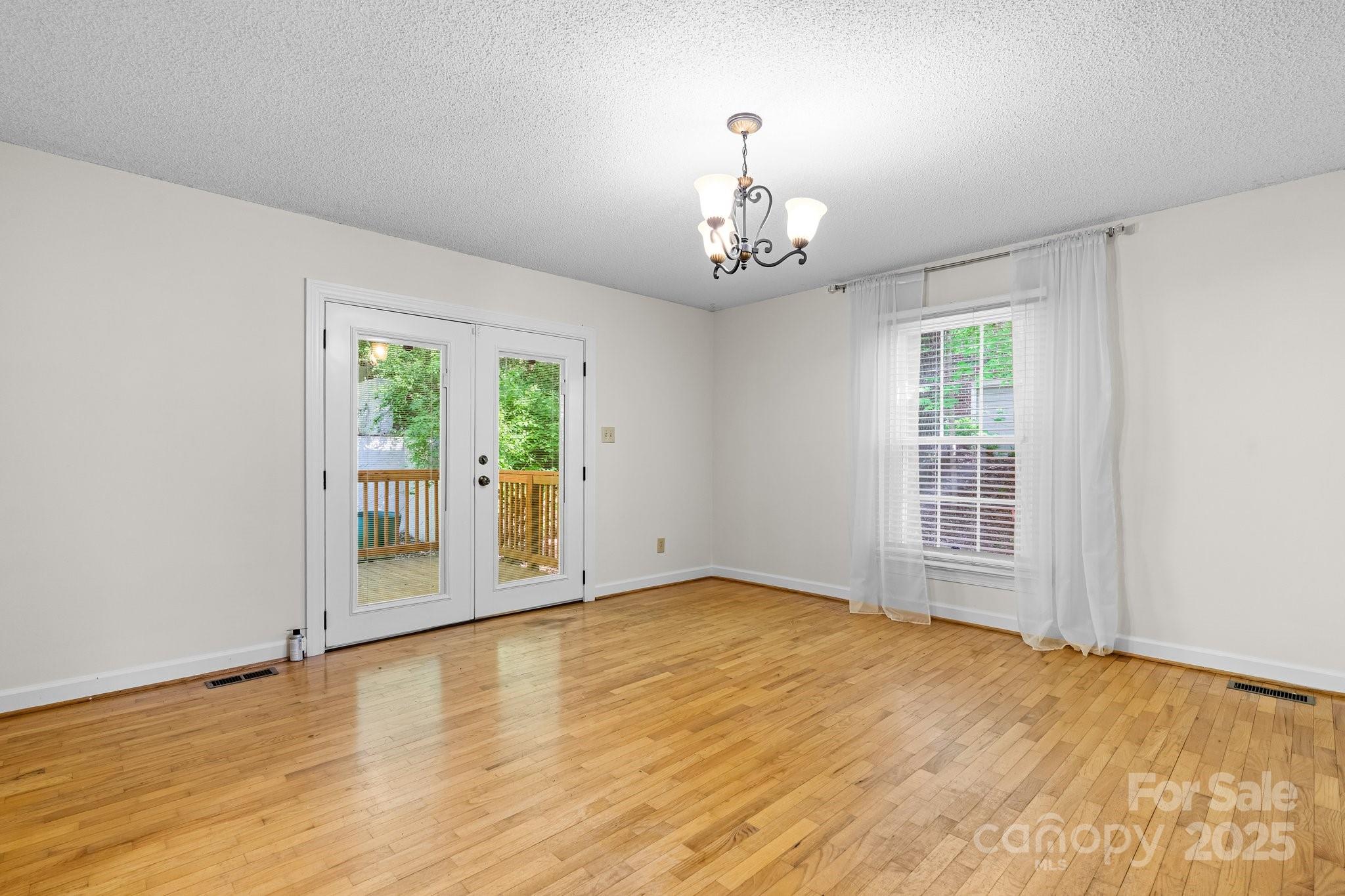 1026 Wellington Court