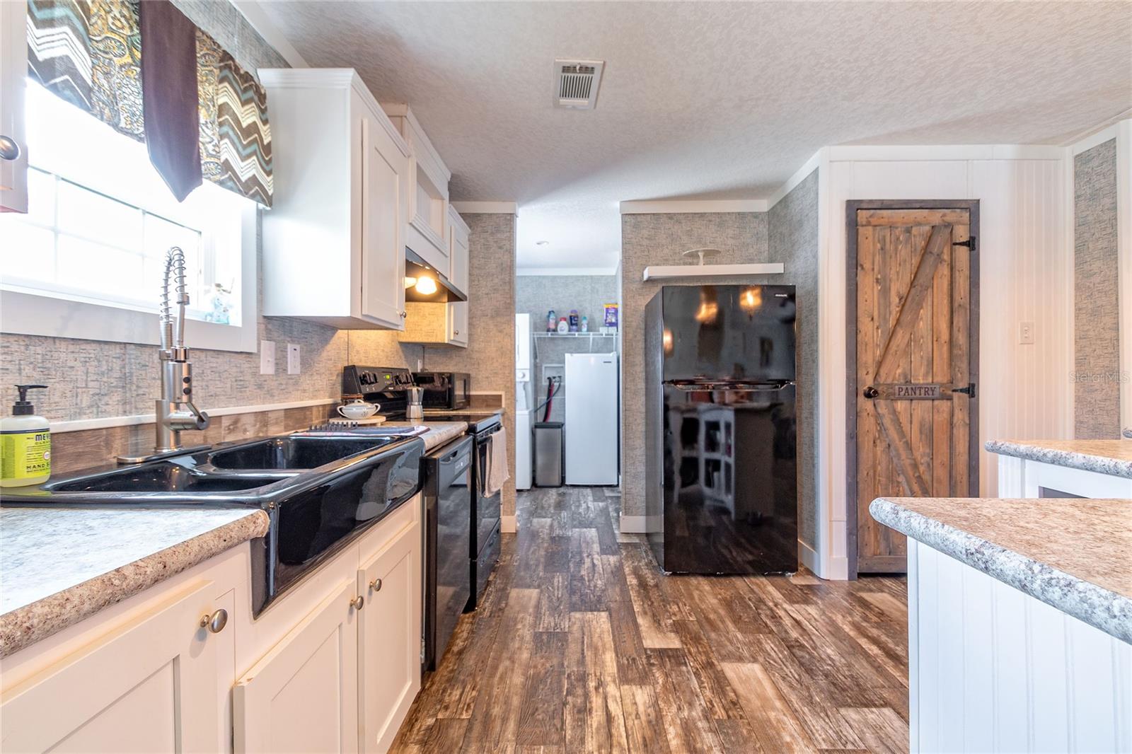 42300 Fonseca Lane