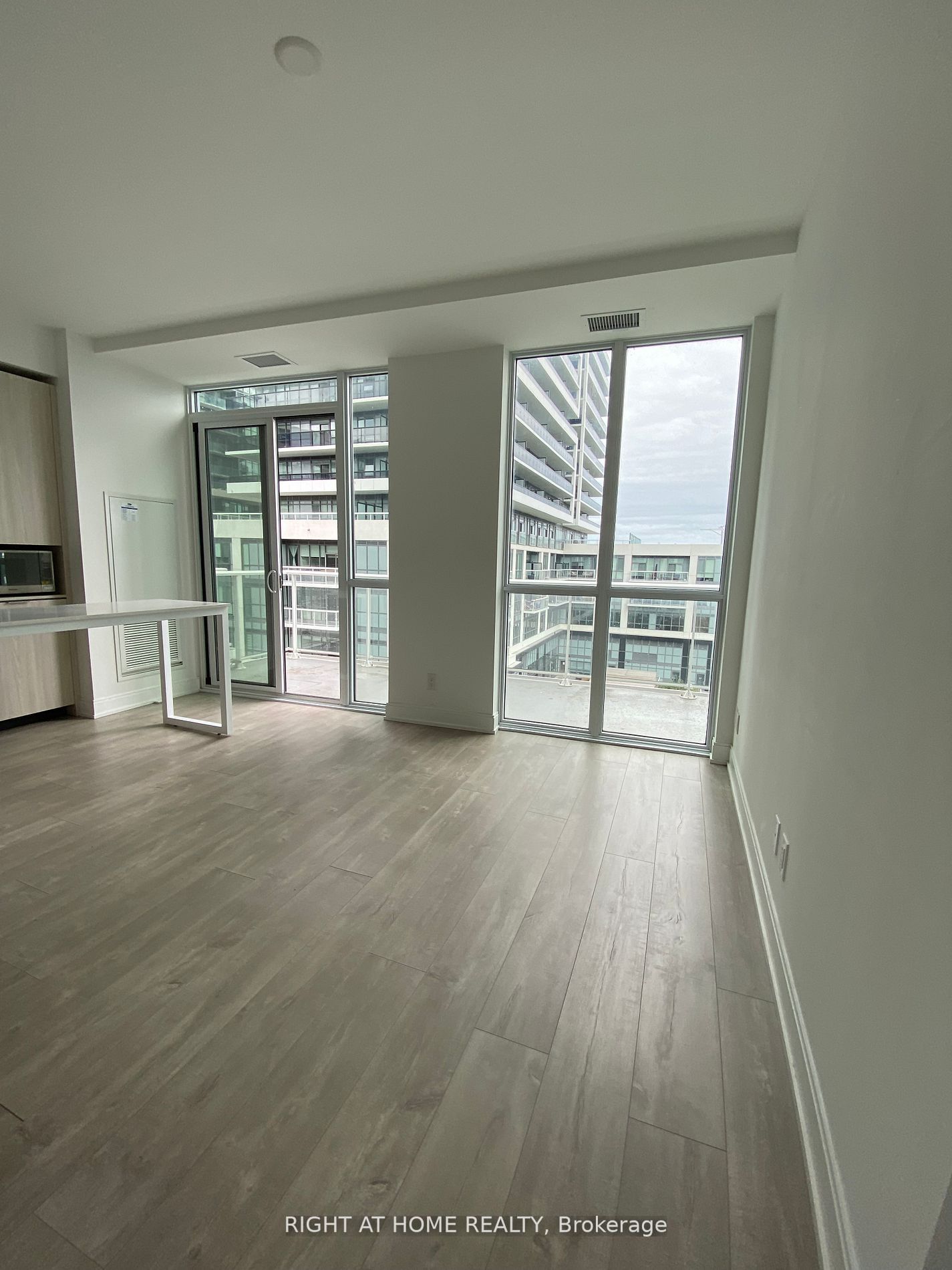 70 W Annie Craig Dr 413