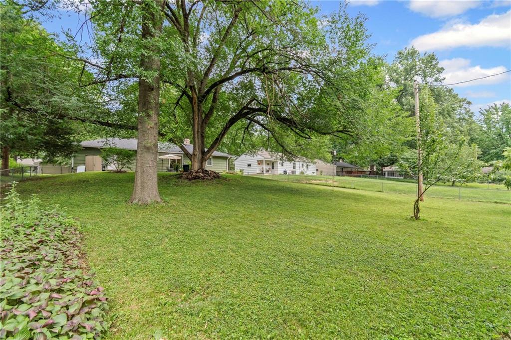 4944 NE Gladstone Avenue