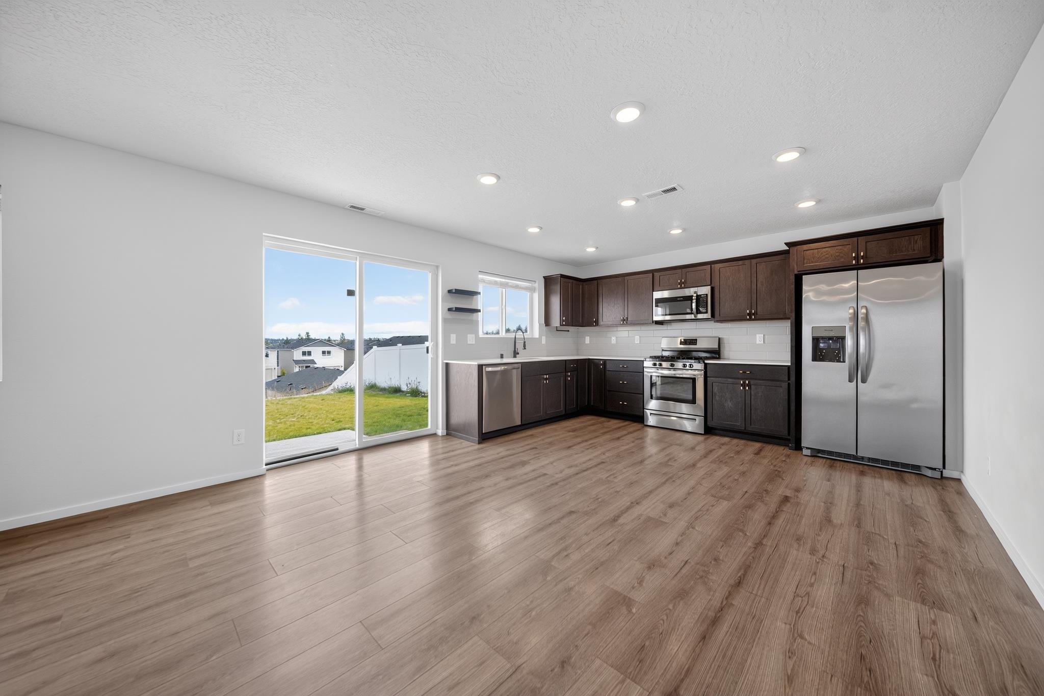 4440 W Bedford Ave