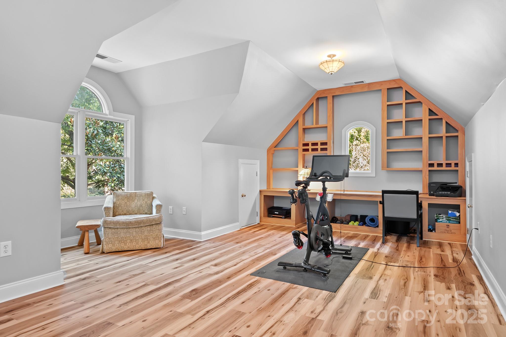 16033 Agincourt Drive