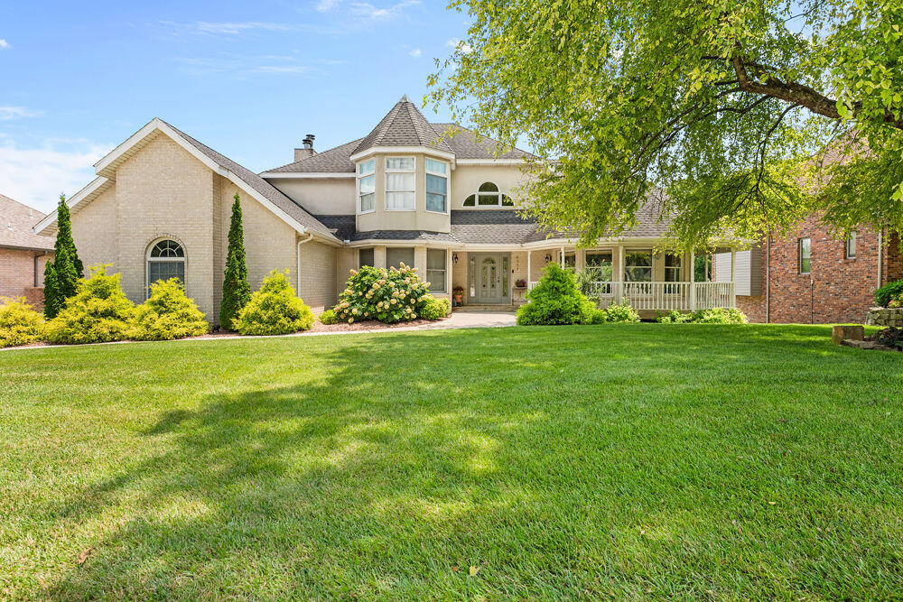 4211 Greenbriar Drive