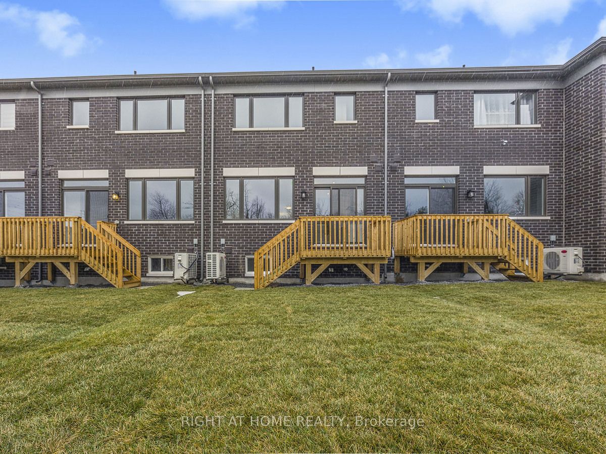 2807 Albatross Way