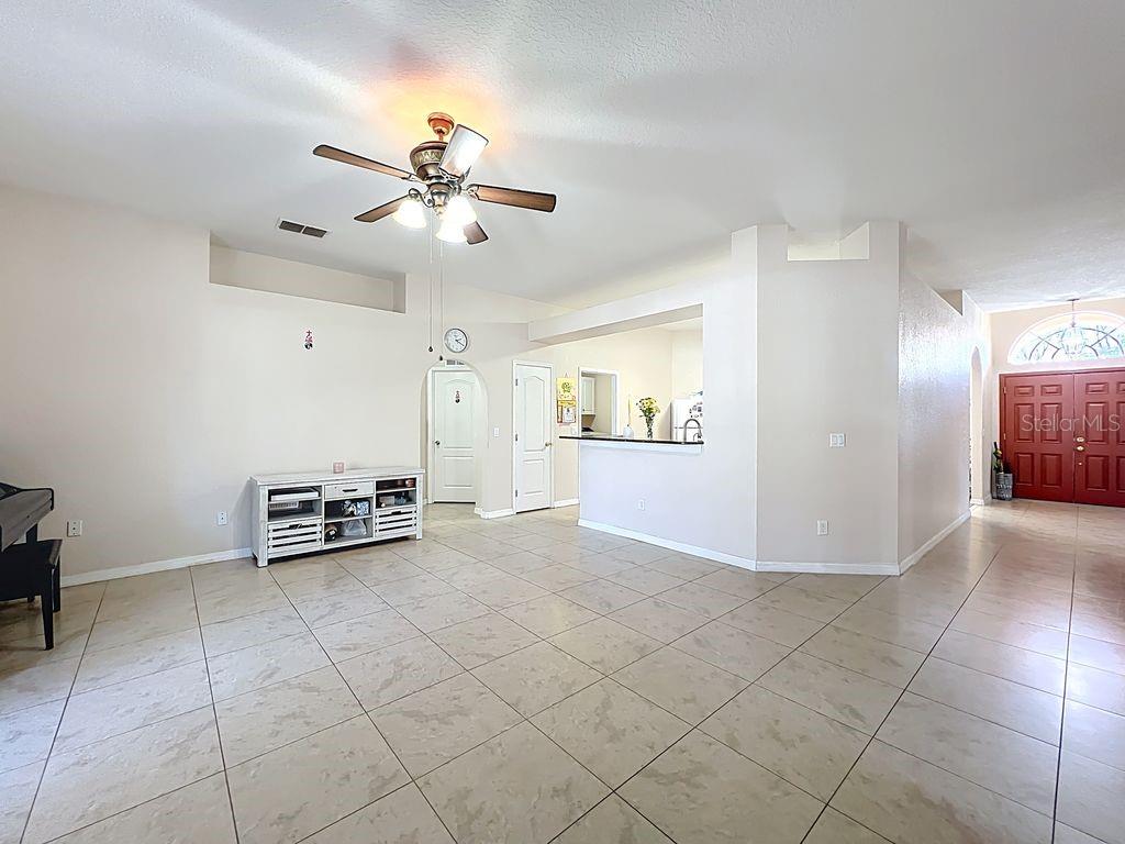 2840 Lexington Court
