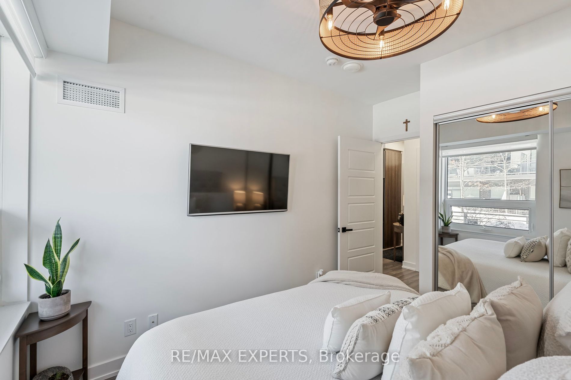 301 Sea Ray Ave C113