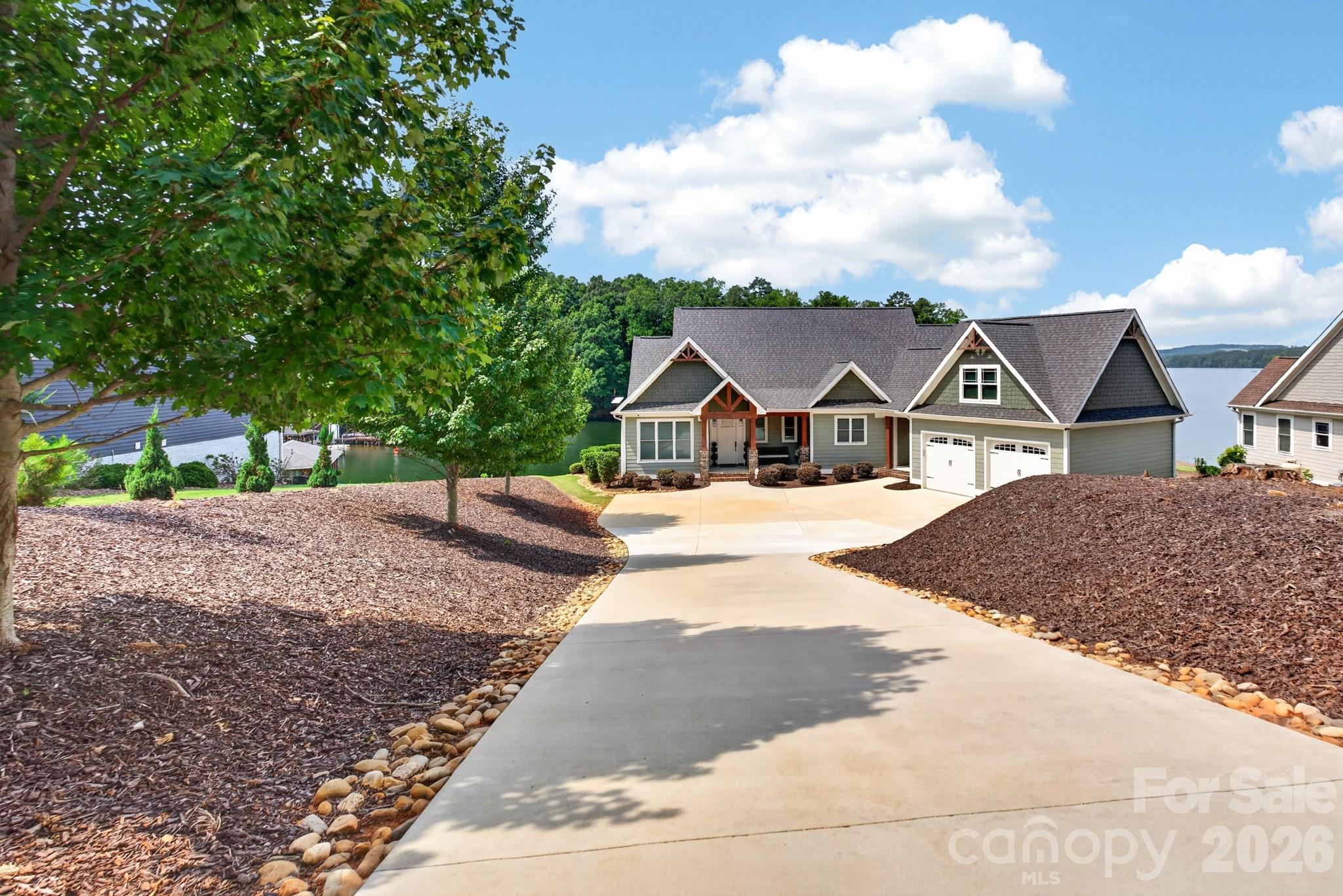 157 Landing Trail