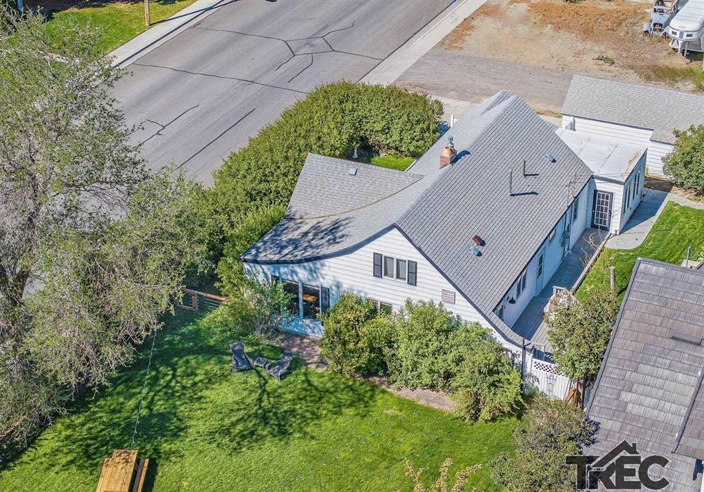 519 Avenue E