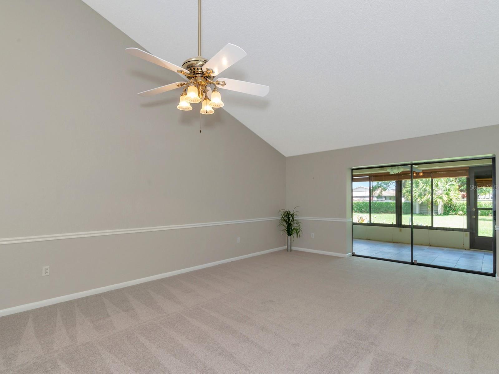 4503 Lake Vista Drive 4