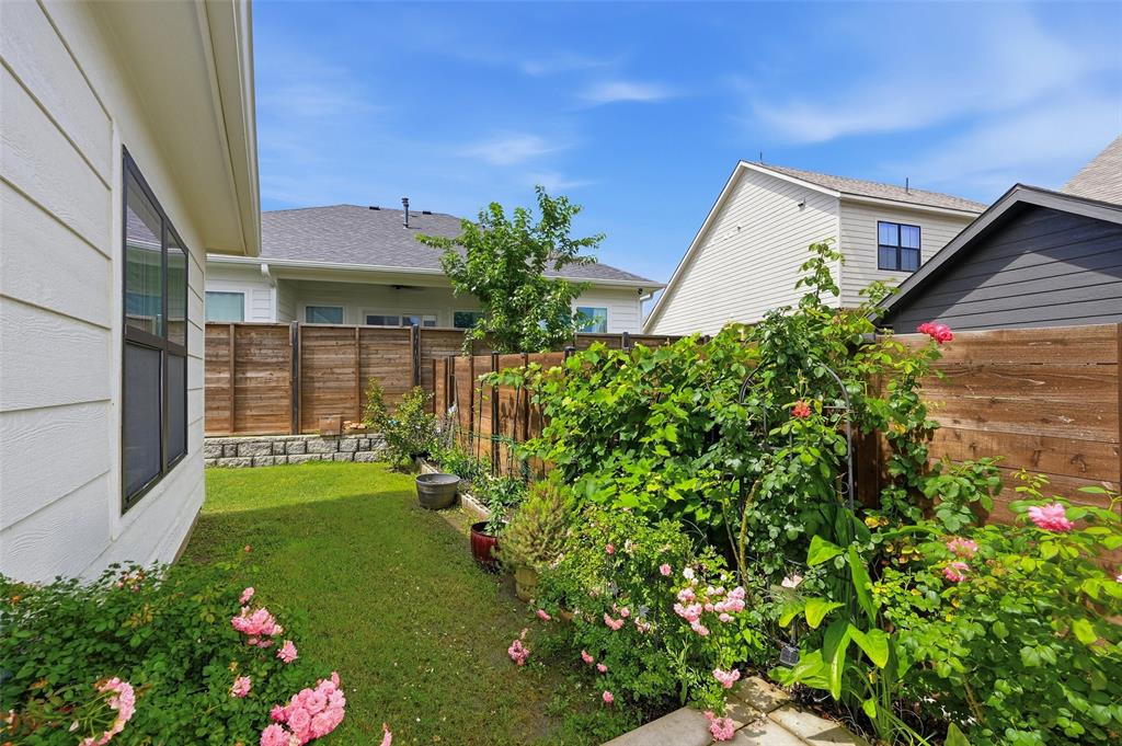 4919 Dry Creek