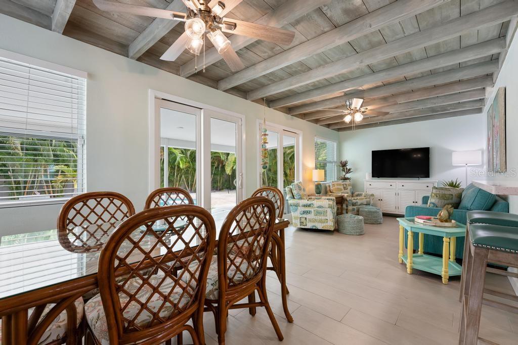 406 Bay Palms Drive