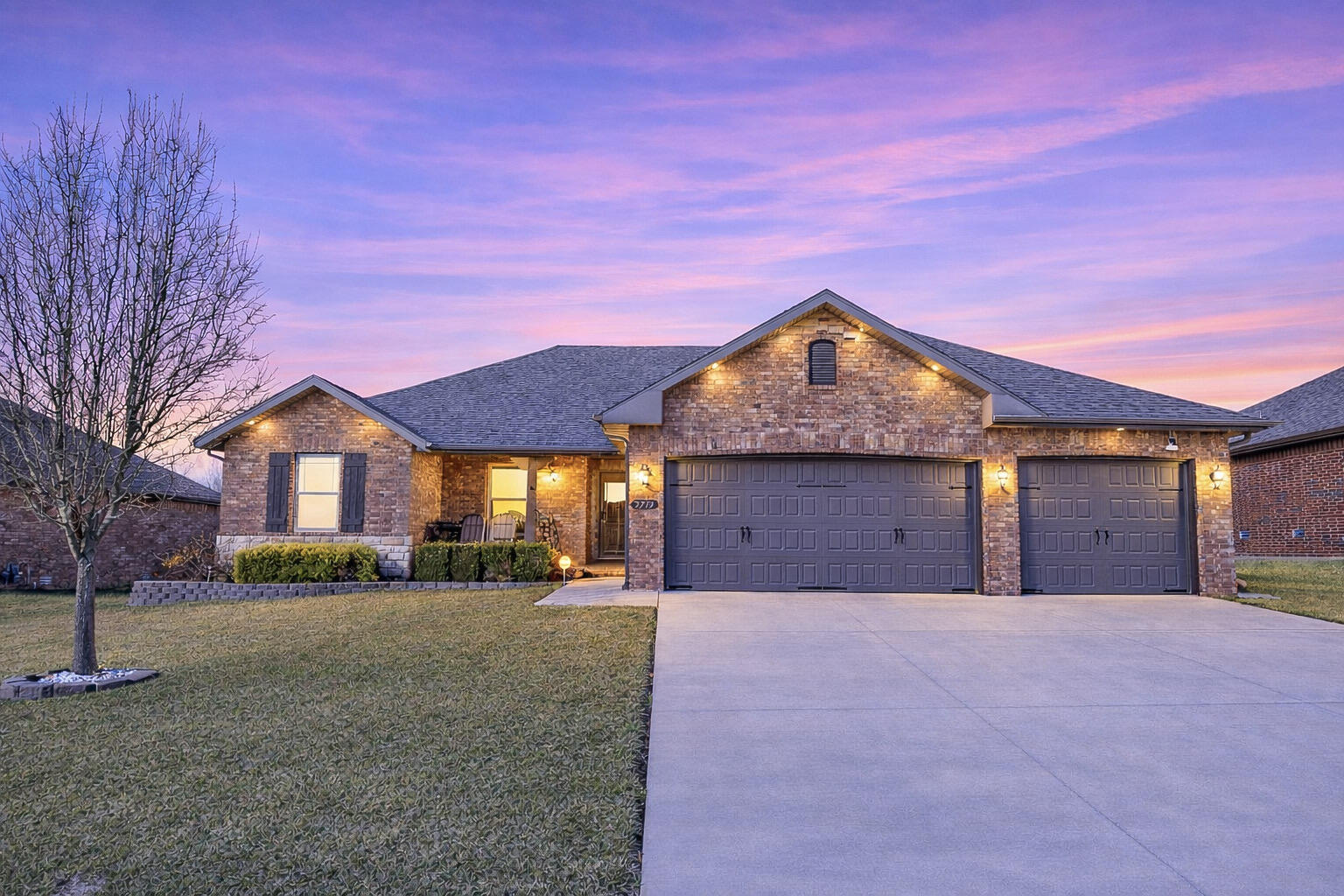 5739 S Cottonwood Drive