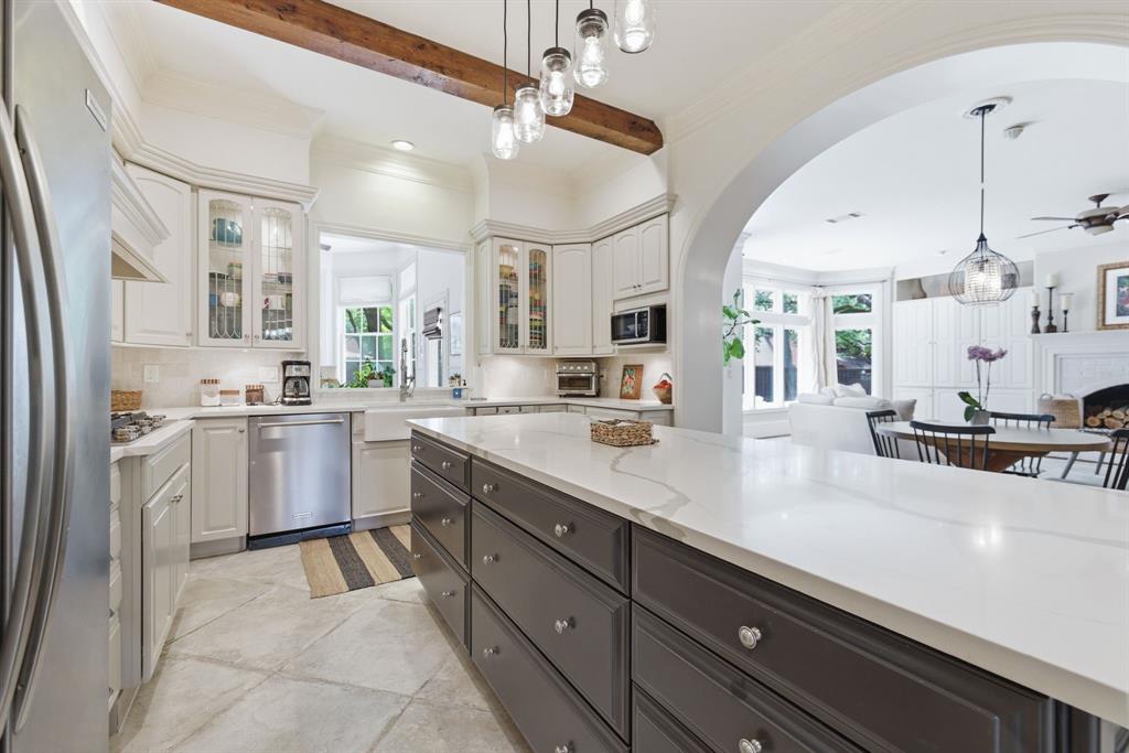 605 Shady Brook Court