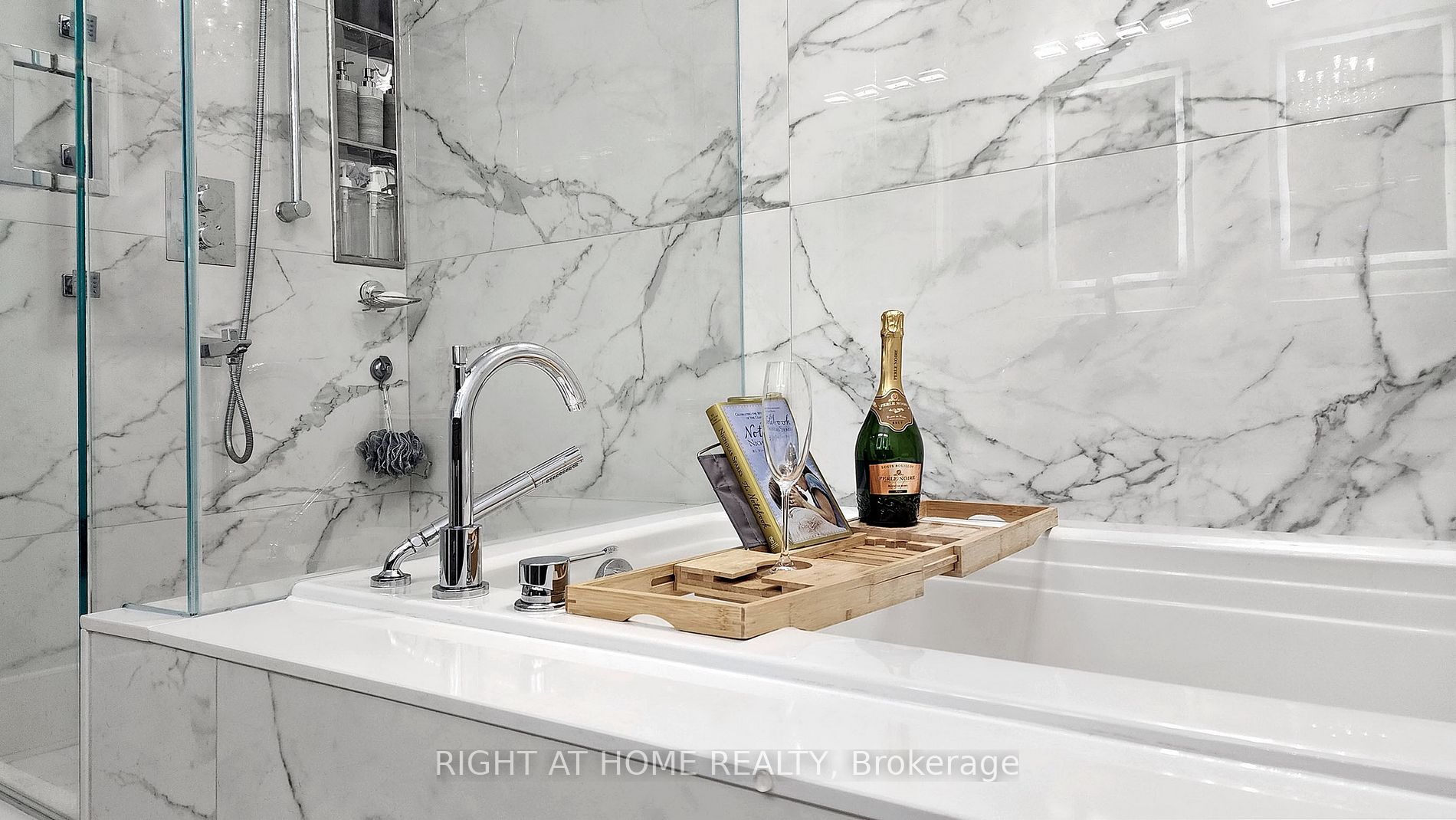 16 Brookers Lane Lph04