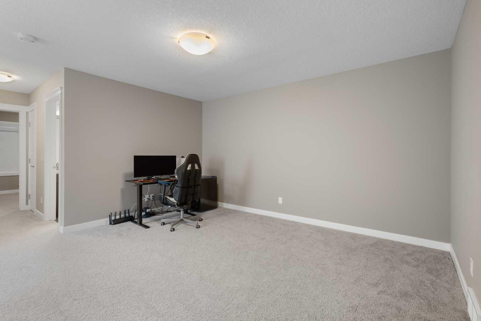 21 Evansglen Mews NW