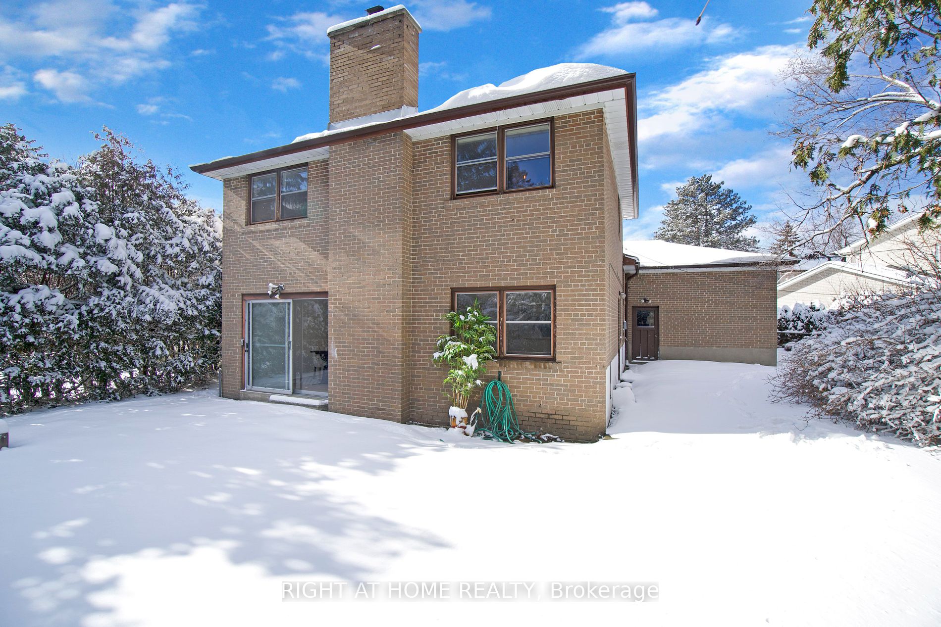 19 Waring Crt