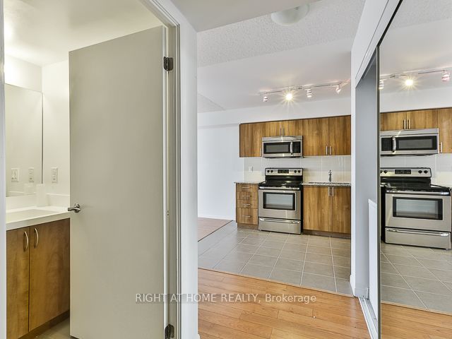 800 W Lawrence Avenue West Ave 1324