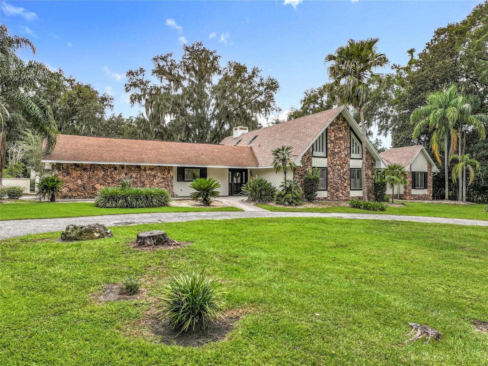 Stunning 4,000+ sq ft home in the desirable El Dorado subdivision with 5 bedrooms,

3 baths, and a detached mother-in-law suite on 1.39 acres. Features include soaring

ceilings with skylights, fresh paint inside and out, upgraded appliances, new

porcelain flooring, and a beautifully renovated master suite. The kitchen oIers

granite and quartz counters, while the covered lanai with outdoor kitchen creates

the perfect retreat. Recent updates include a newer roof, 2024 HVAC, 200-gallon

owned gas tank, and generator. Move-in ready and built for comfort and entertaining!