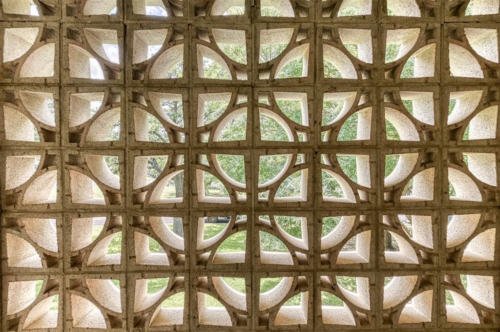 2301 Ridgmar Plaza 8