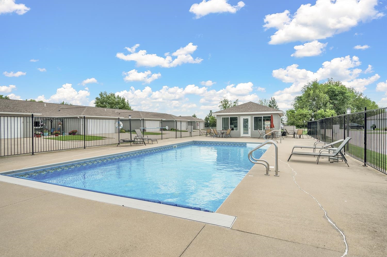 1434 Indian Hills Drive